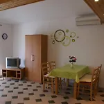 Robert Apartamento Porat (Krk)